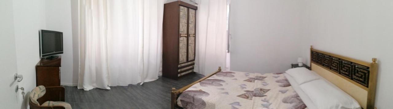 ホテル Casa Nuccia 2 ミラノ エクステリア 写真